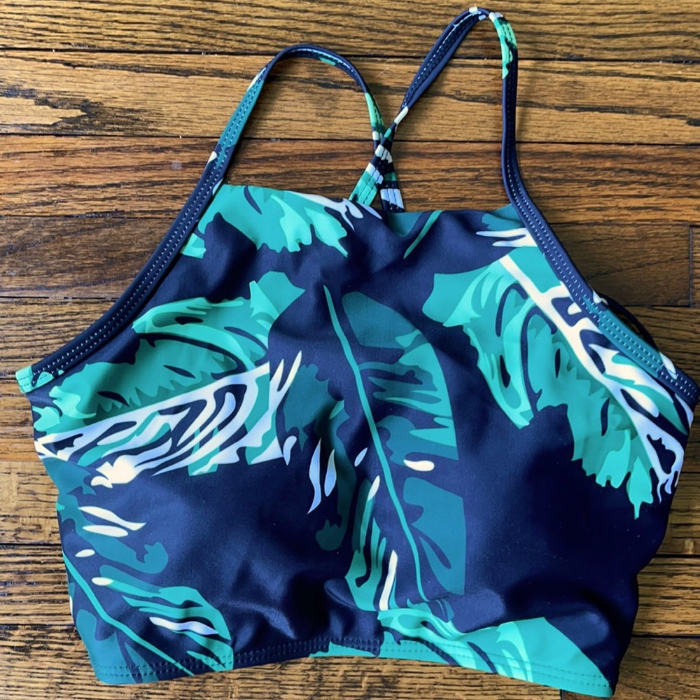 Juniors swim top